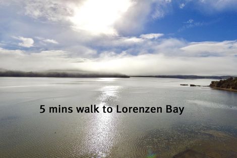 Photo of property in 1 Mahana Place, Raglan, 3225