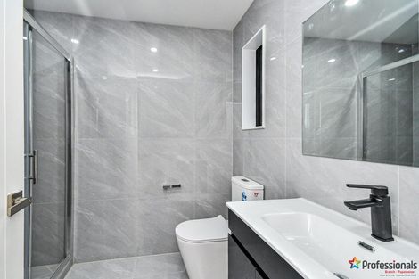 Photo of property in 4a Romney Place, Manurewa, Auckland, 2102