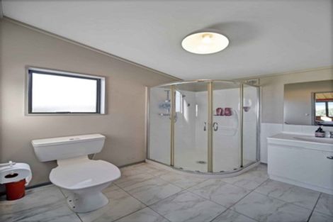 Photo of property in 12 Snowden Place, Opaheke, Papakura, 2113