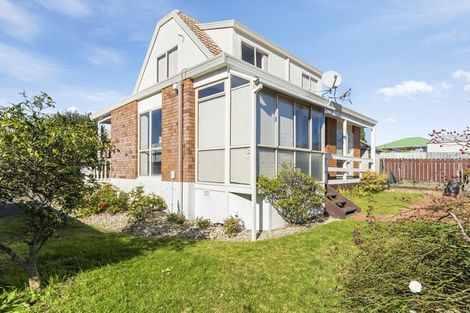 Photo of property in 2b Camellia Place, Greerton, Tauranga, 3112