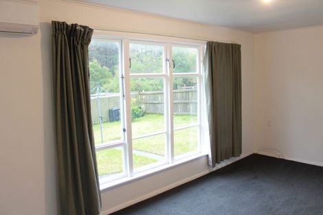 Photo of property in 8 Lincoln Grove, Cannons Creek, Porirua, 5024