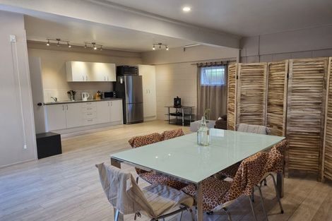Photo of property in 1/17 Beulah Avenue, Rothesay Bay, Auckland, 0630