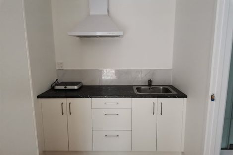 Photo of property in 35 Quebec Road, Milford, Auckland, 0620