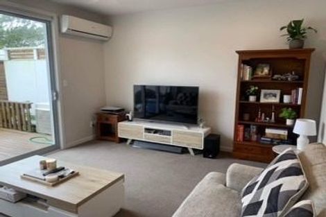 Photo of property in 3/32 Dr Taylor Terrace, Johnsonville, Wellington, 6037