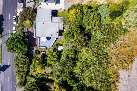 Photo of property in 10 Lawry Street, Moturoa, New Plymouth, 4310
