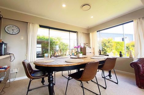 Photo of property in 33 Ernest Street, Ranui, Porirua, 5024