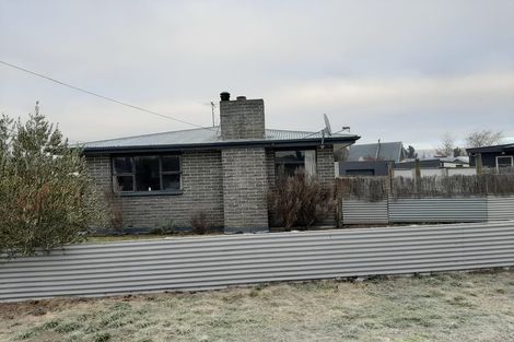 Photo of property in 9 Campbell Street, Alexandra, 9320