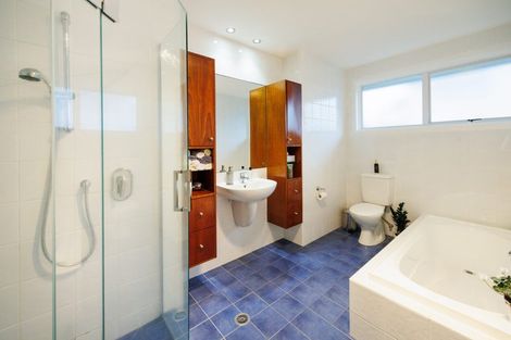 Photo of property in 69 Jickell Street, Hokowhitu, Palmerston North, 4410