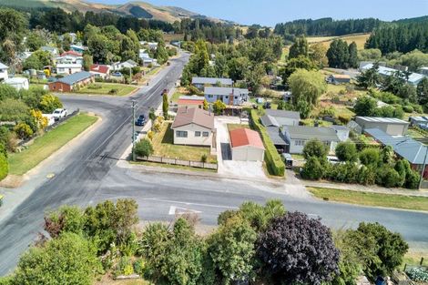 Photo of property in 24 Halsey Street, Clinton, 9534