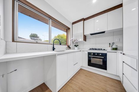 Photo of property in 2/22 Camellia Place, Mount Roskill, Auckland, 1041
