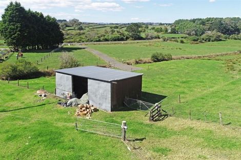 Photo of property in 197 Charles Road, Karaka, Papakura, 2580