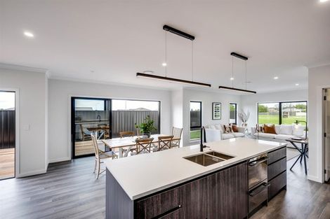 Photo of property in 15 Arihi Crescent, Frimley, Hastings, 4120