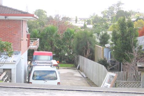 Photo of property in 2/35 Bay Street, Red Beach, 0932