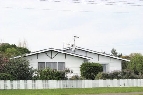 Photo of property in 10 Totara Street, Tawhero, Whanganui, 4501