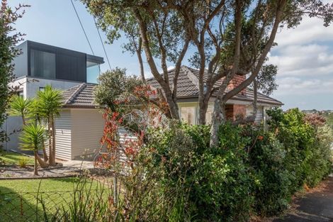 Photo of property in 36 Sunny Brae Crescent, Westmere, Auckland, 1022