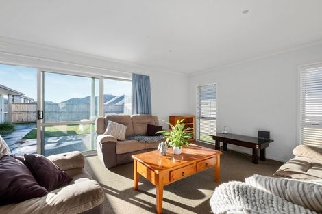 Photo of property in 22 Oka Street, Papamoa Beach, Papamoa, 3118