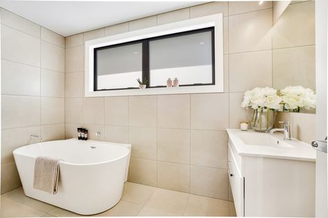 Photo of property in 14 Makete Crescent, Hobsonville, Auckland, 0618