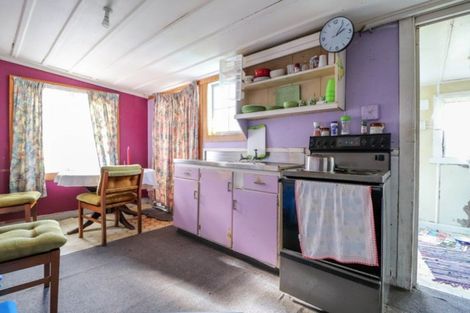 Photo of property in 102 Mackay Street, Thames, 3500