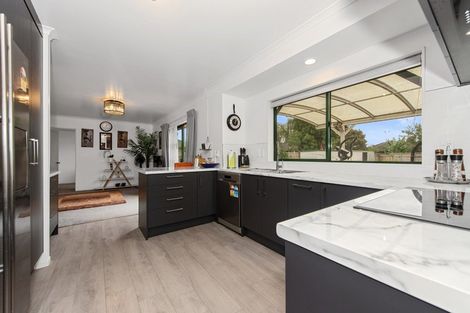 Photo of property in 11 Sandhurst Place, Nawton, Hamilton, 3200