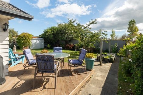 Photo of property in 24 Waerenga Road, Otaki, 5512