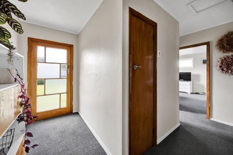 Photo of property in 42 Puriri Street, Hawera, 4610