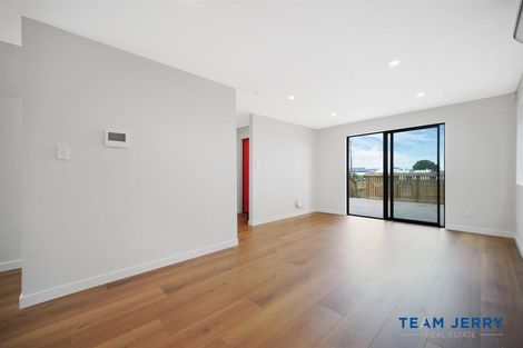 Photo of property in 121a Grove Road, Papakura, 2110