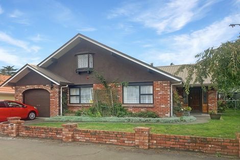 Photo of property in 9 Denmark Street, Dannevirke, 4930