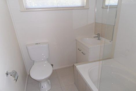 Photo of property in 1/68 Titirangi Road, New Lynn, Auckland, 0600