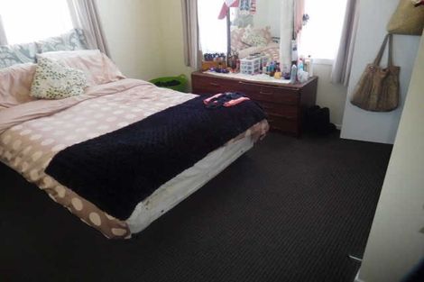 Photo of property in 57 Banks Street, Marfell, New Plymouth, 4310