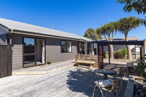 Photo of property in 86 Michael Road, Paraparaumu Beach, Paraparaumu, 5032