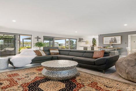 Photo of property in 10 Hillview Road, Waihi Beach, 3611
