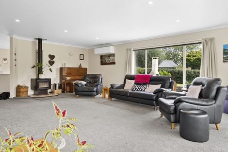 Photo of property in 268 Thornton Road, Cambridge, 3496