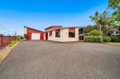 Photo of property in 905 Devon Road, Bell Block, New Plymouth, 4312