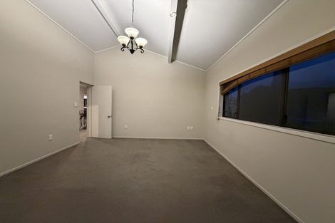 Photo of property in 113 Redoubt Road, Goodwood Heights, Auckland, 2105