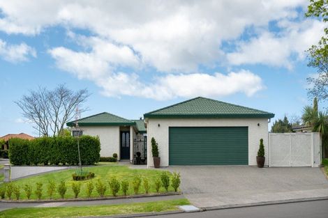 Photo of property in 2 Hanna Place, Havelock North, 4130