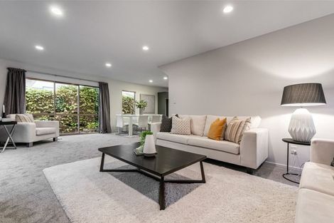 Photo of property in 9/48 Schnapper Rock Road, Schnapper Rock, Auckland, 0632