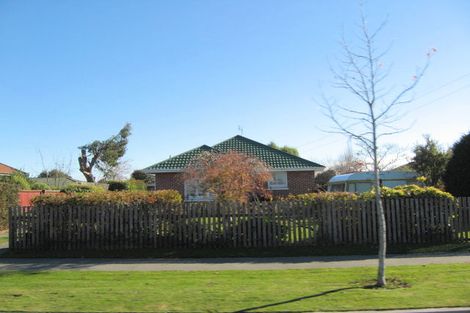 Photo of property in 20 Pentland Drive, Belfast, Christchurch, 8051