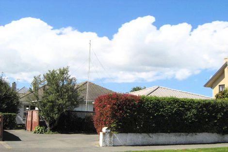 Photo of property in 1/4 Westburn Terrace, Burnside, Christchurch, 8041