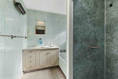 Photo of property in 20 Kenmore Street, Westown, New Plymouth, 4310