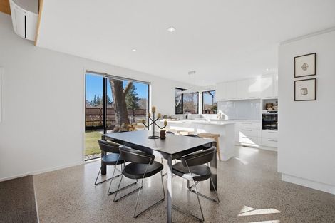 Photo of property in 38 Grassmere Street, Papanui, Christchurch, 8052