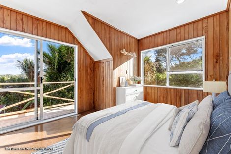 Photo of property in 35 Clinton Road, Tawharanui Peninsula, Matakana, 0986