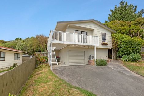 Photo of property in 16 Transom Close, Whitby, Porirua, 5024