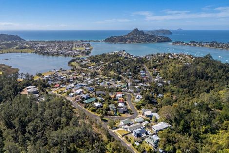 Photo of property in 66 Windsor Drive, Tairua, 3508