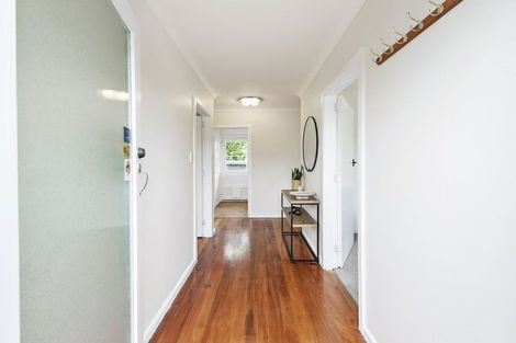 Photo of property in 27 Boston Avenue, Hornby, Christchurch, 8042