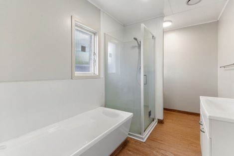 Photo of property in 31 Clevedon Road, Papakura, 2110