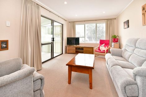 Photo of property in 1/438 Hibiscus Coast Highway, Orewa, 0931