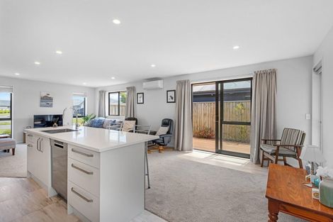 Photo of property in 53 Whitburn Avenue, Halswell, Christchurch, 8025