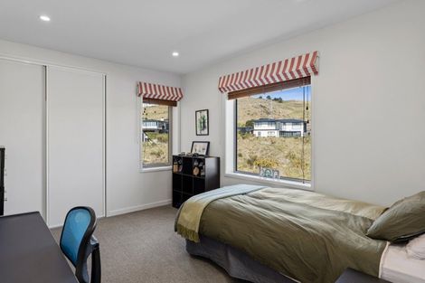 Photo of property in 21 Parkridge Place, Mount Pleasant, Christchurch, 8081