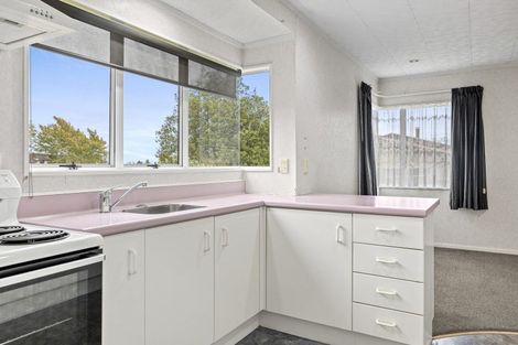 Photo of property in 82 Grace Crescent, Richmond Heights, Taupo, 3330