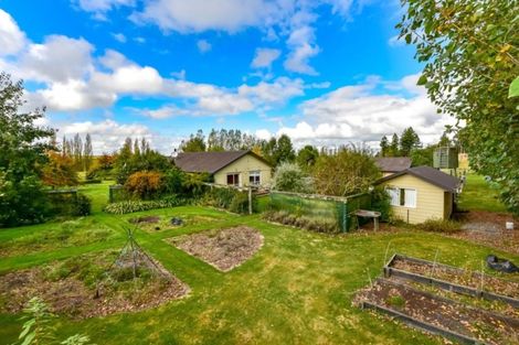 Photo of property in 79 Rowallan Road, Coalgate, Darfield, 7571